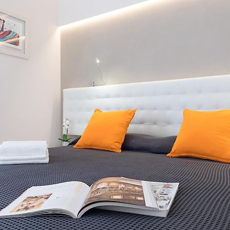 Appartamento Valeria by Wonderful Italy Sirmione Esterno foto