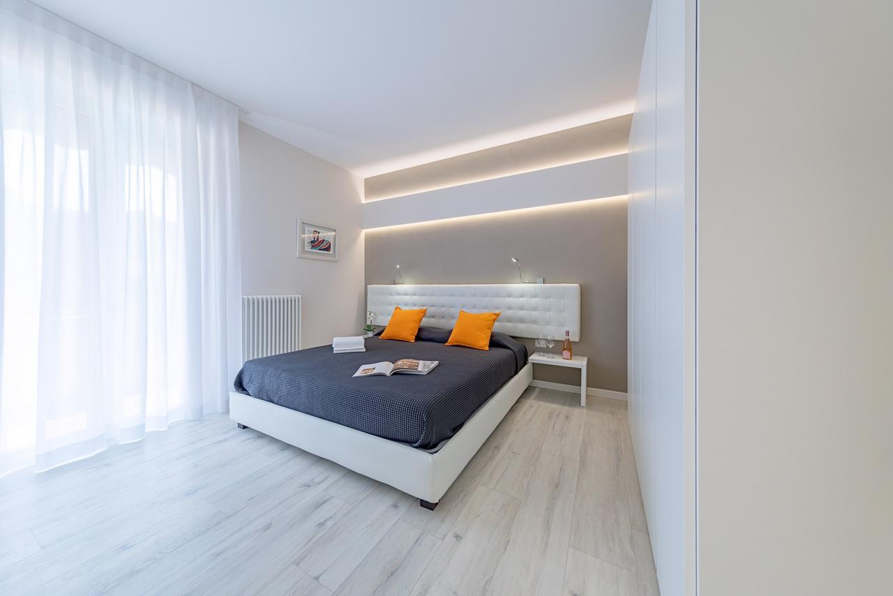 Appartamento Valeria by Wonderful Italy Sirmione Esterno foto